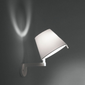 Настенный светильник MELAMPO серый алюминий с выкл. Artemide